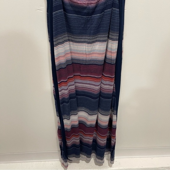 Gilli Stripe Stretch Maxi Dress Navy Small Open Back Sleeveless - Picture 5 of 8